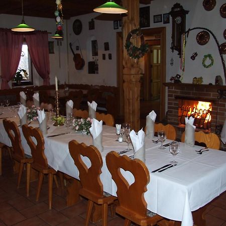 Hotel V Nebi Josefŭv Dŭl Esterno foto