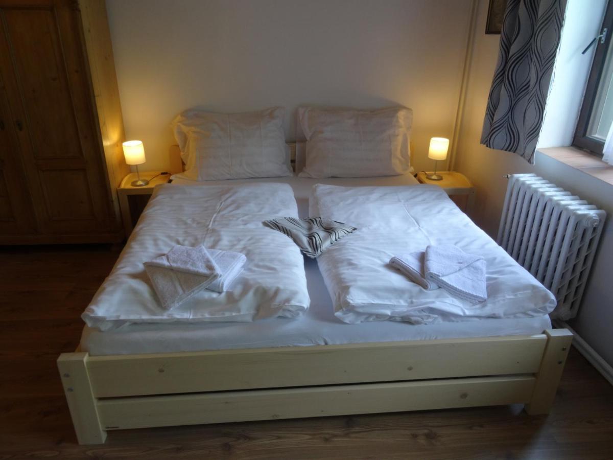 Hotel V Nebi Josefŭv Dŭl Esterno foto