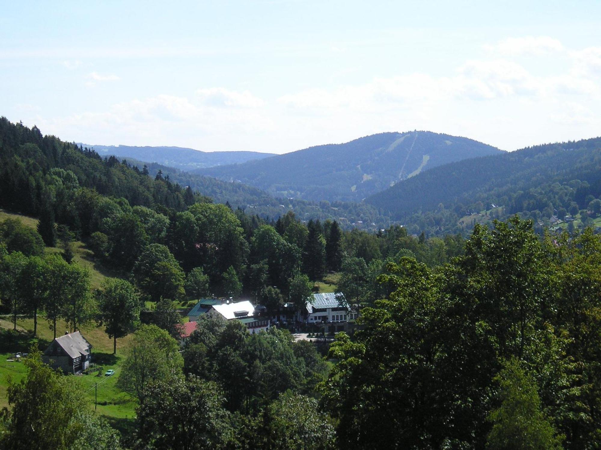 Hotel V Nebi Josefŭv Dŭl Esterno foto